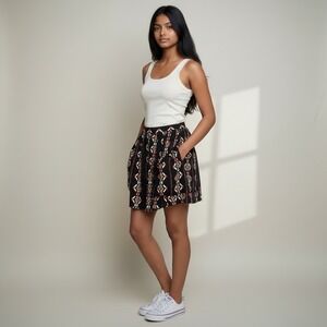 Forever 21 Womens XS Black Geometric Tribal Print Rayon Mini‎ Skirt with Pockets